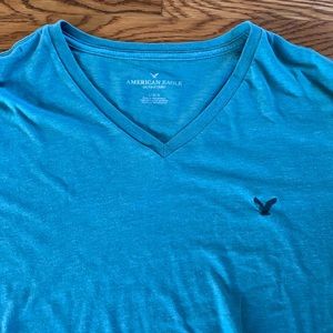 American Eagle Men’s V-neck Tee Green Large